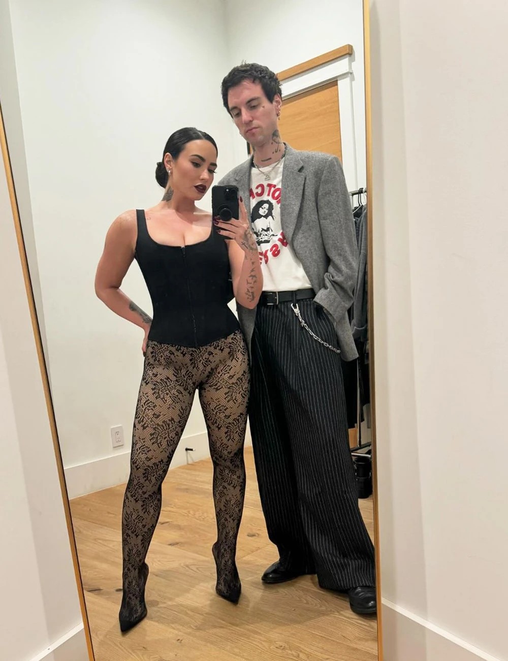 demi lovato.jpg (188 KB)