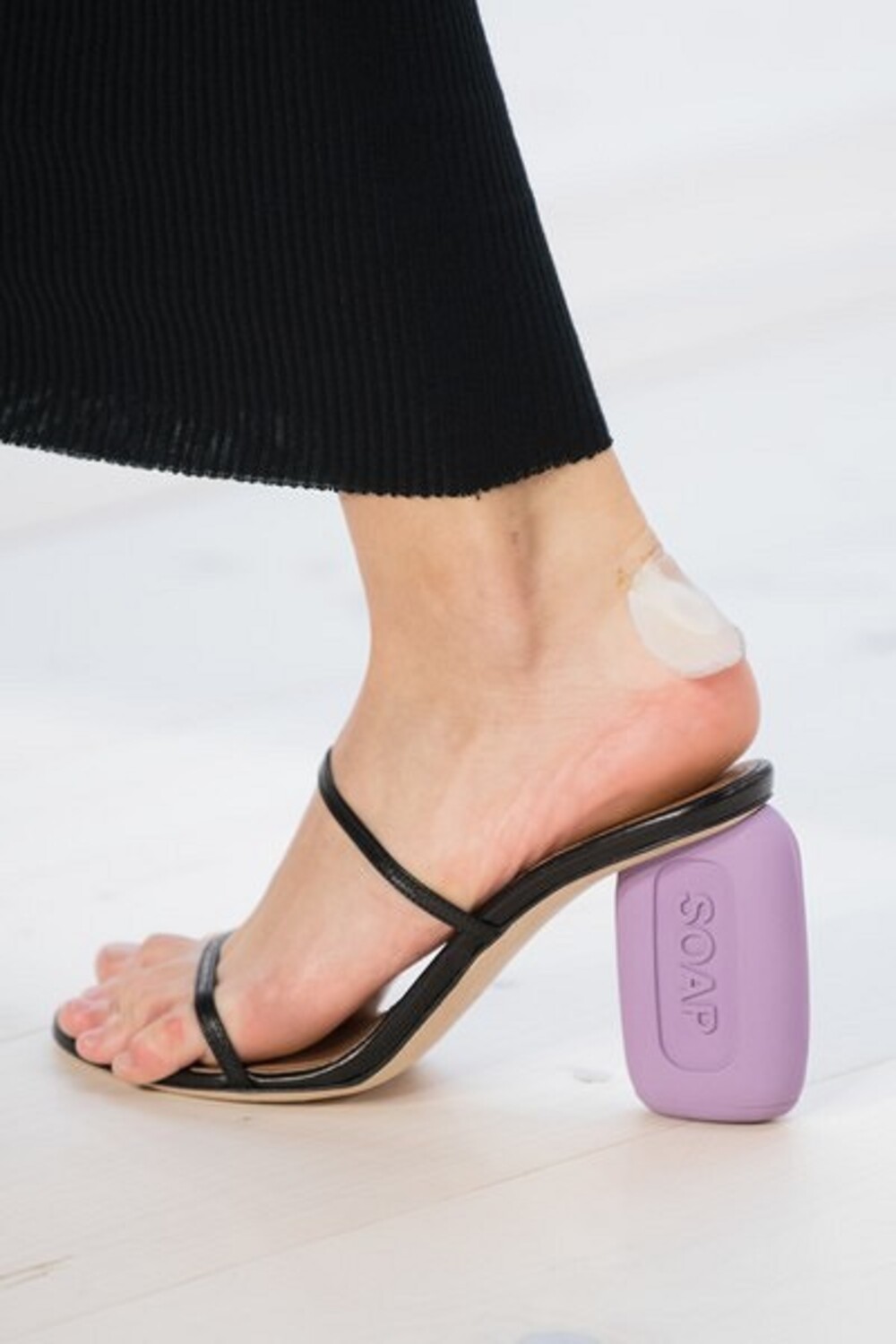 obuv-miuli-mylo~2.jpg (104 KB)