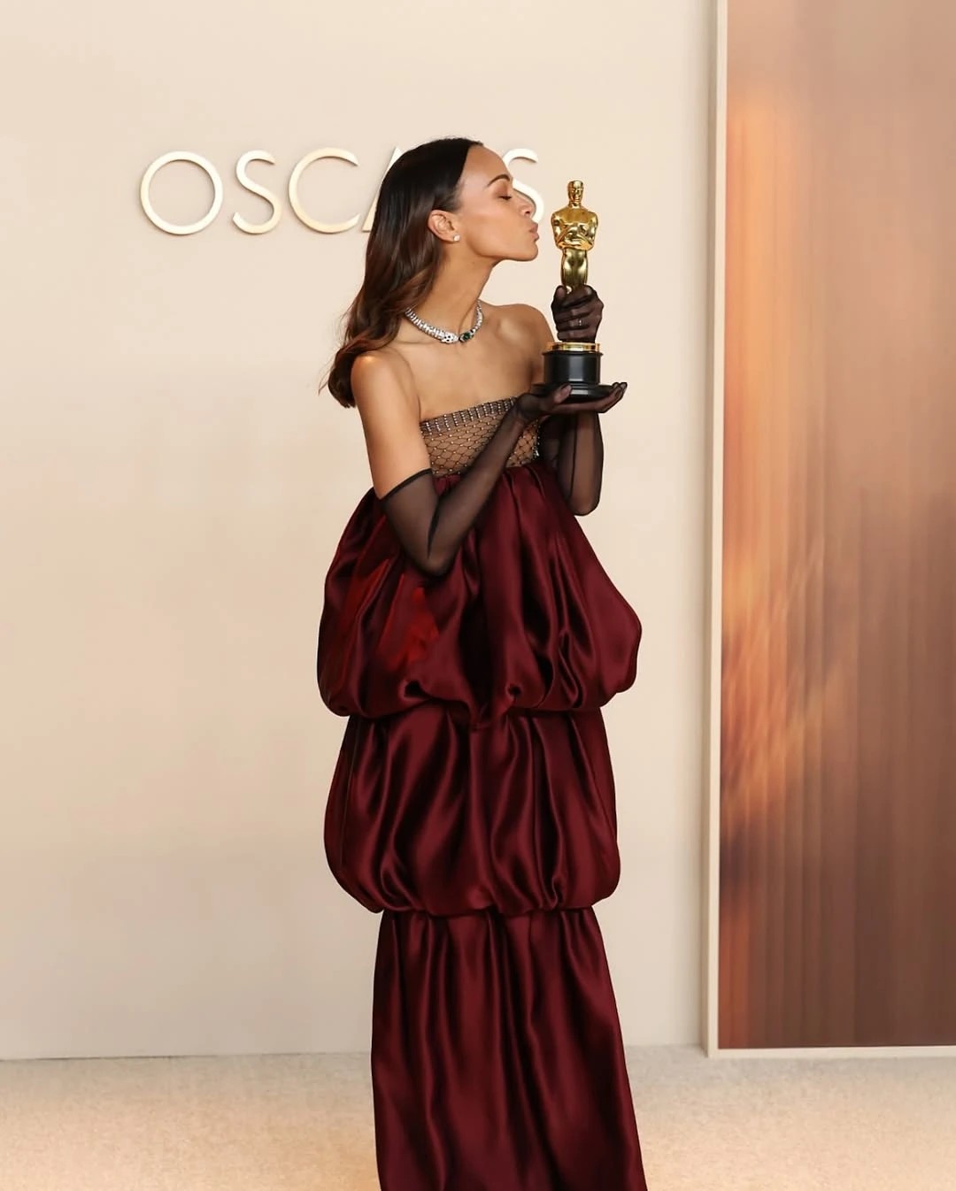 saldana.jpg (117 KB)