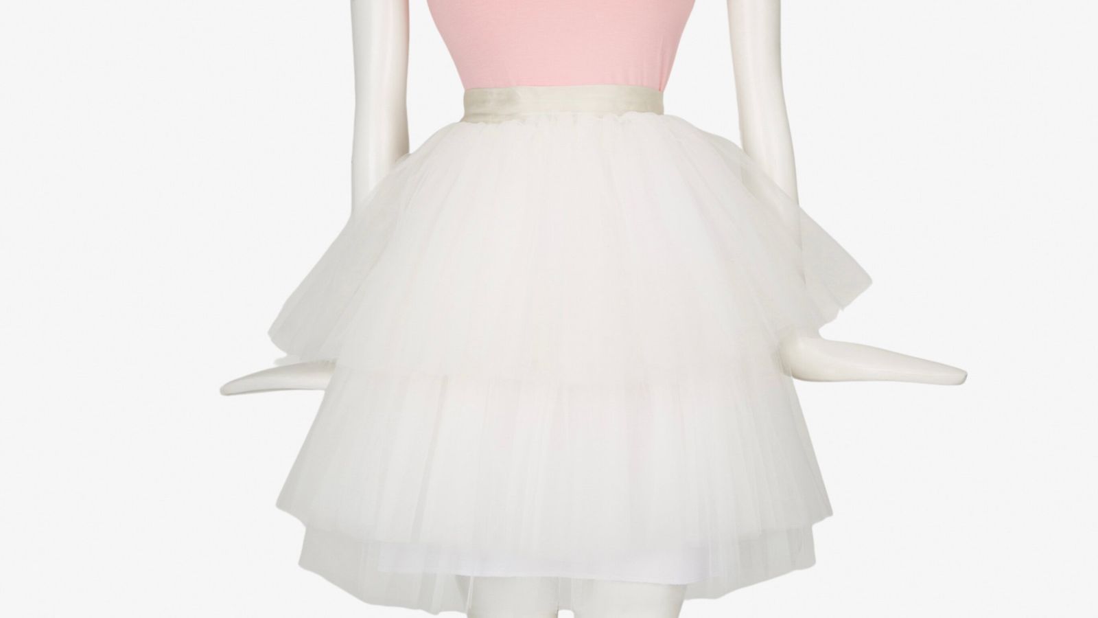 skynews-sex-in-the-city-tutu_6426288.jpg (31 KB)